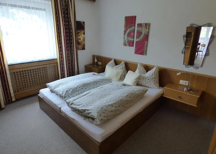 Haus Alpenland Гостевой дом *